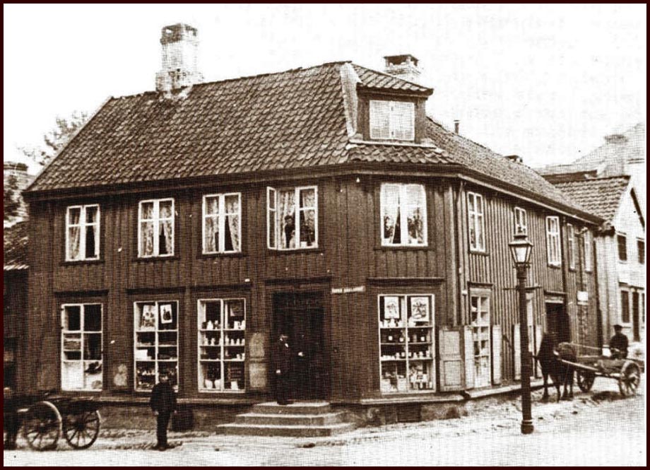 Kolberggården 1890 (122K)